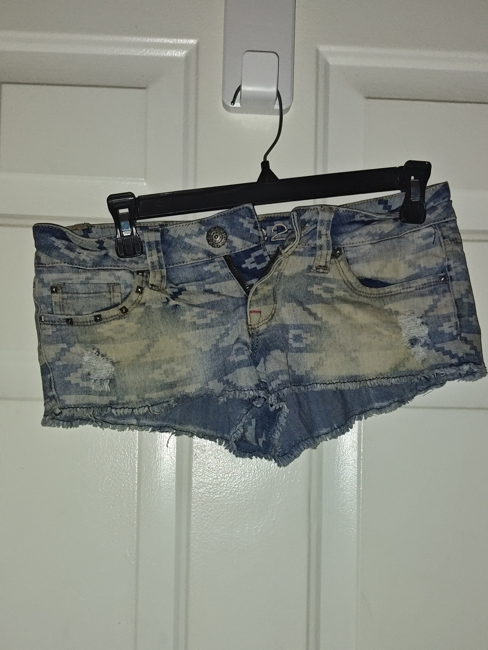 Rue21 Aztec Print Distressed Denim Short Shorts - Light Blue
